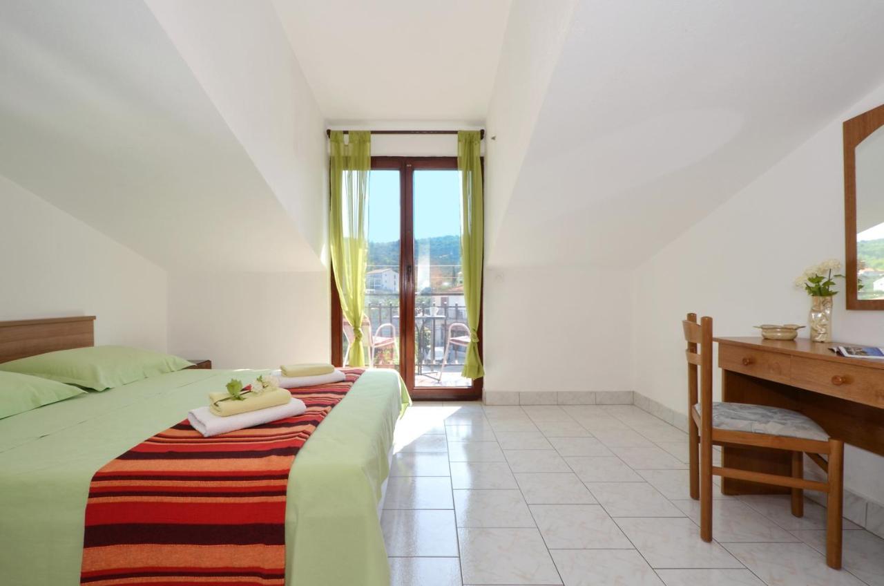 Apartments By The Sea Slatine, Ciovo - 12176 Εξωτερικό φωτογραφία