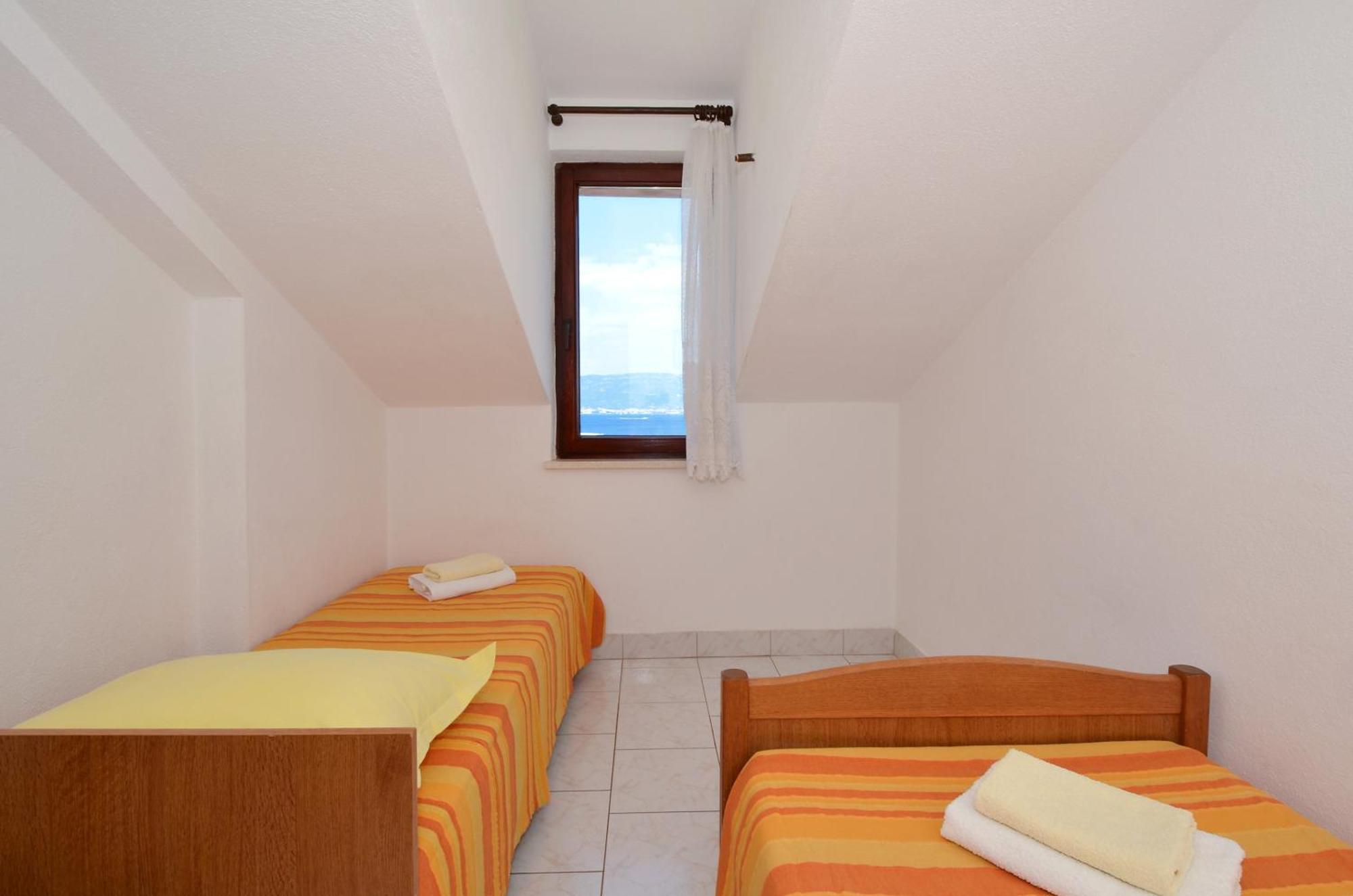 Apartments By The Sea Slatine, Ciovo - 12176 Δωμάτιο φωτογραφία