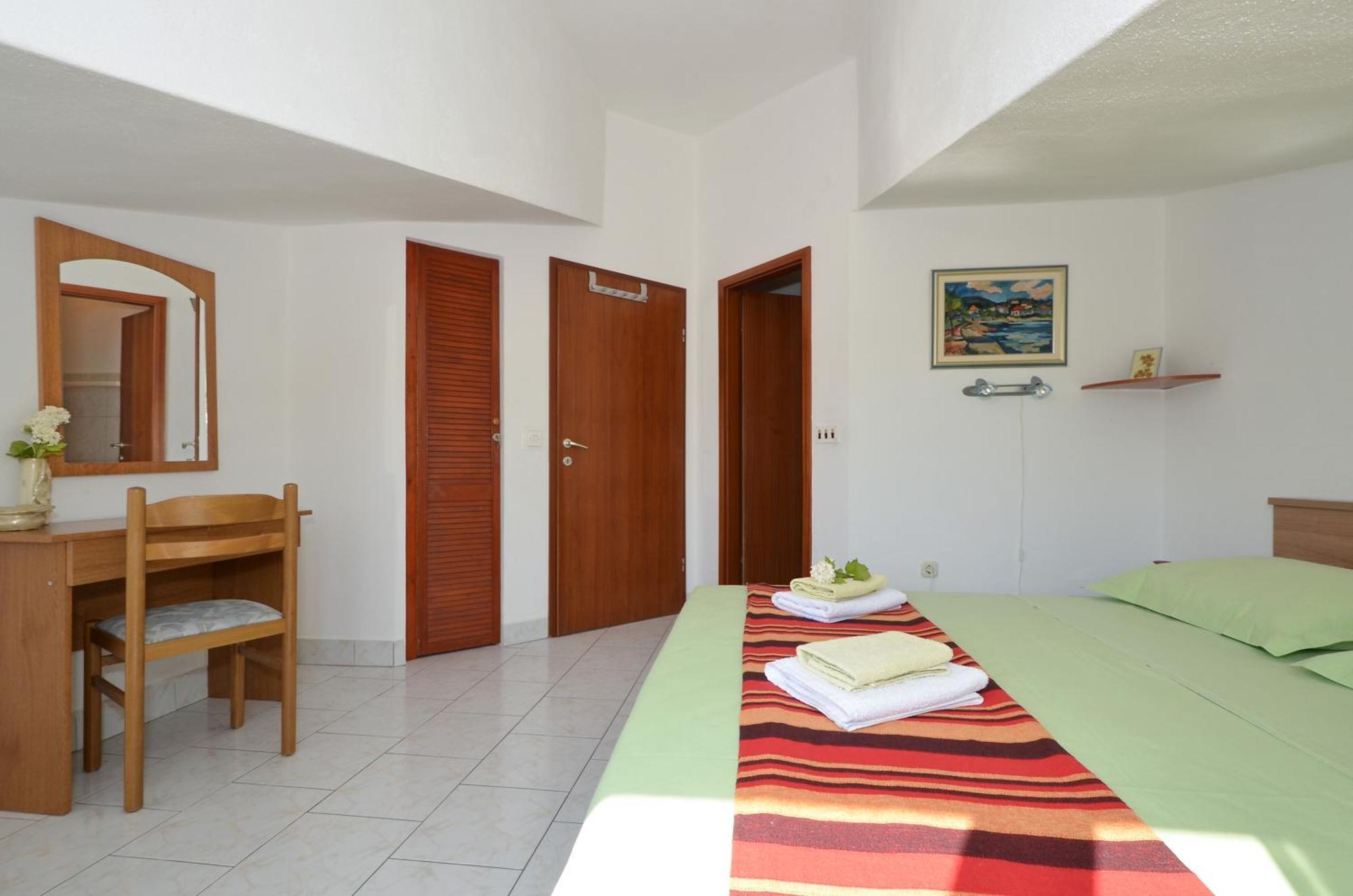 Apartments By The Sea Slatine, Ciovo - 12176 Δωμάτιο φωτογραφία